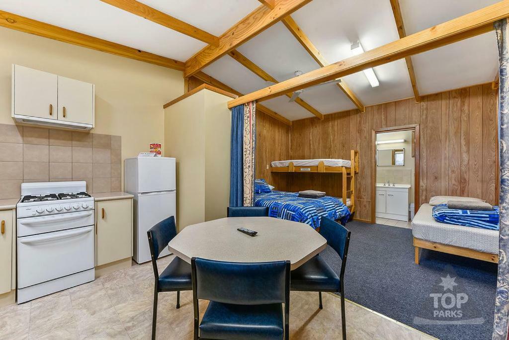 Millicent Hillview Caravan Park Luaran gambar
